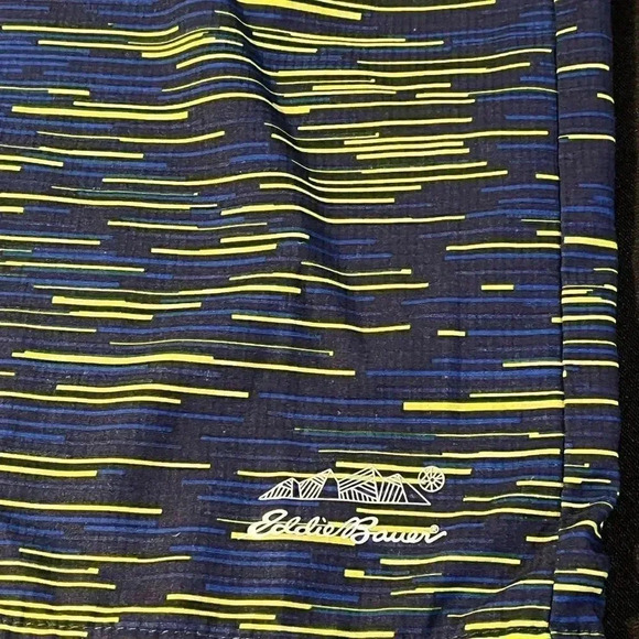 Eddie Bauer size L 14/16 swim trunks with liner EUC - Picture 6 of 6